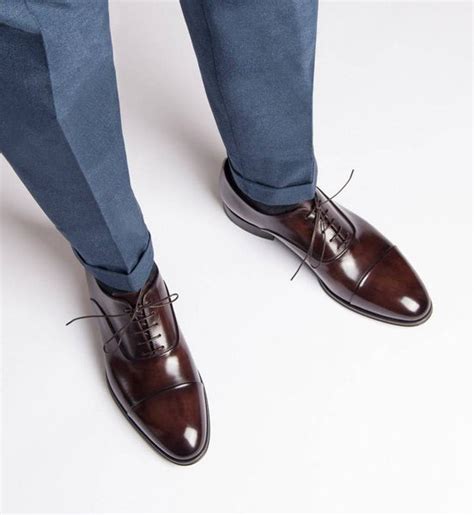 abbinare scarpe color cuoio|Scarpe in Cuoio: Ecco Come Creare Outfit Unici ed Eleganti.